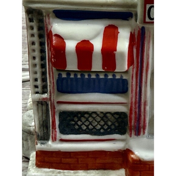 COCA COLA Town Square Building Dinner Restaurant 1992 Iluminated RETIRED - Picture 8 of 16